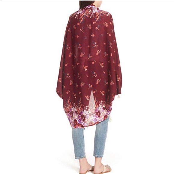 Free People Bali Wrapped in Blooms Shawl - Picture 4 of 8